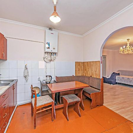 Super Location - Shared Bathroom And Kitchen Jerevan Buitenkant foto
