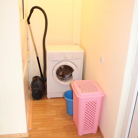 Super Location - Shared Bathroom And Kitchen Jerevan Buitenkant foto